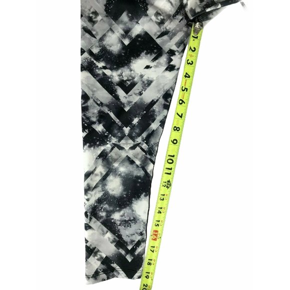 KOS USA Women's XS Athletic Running Yoga Capri - Picture 7 of 7